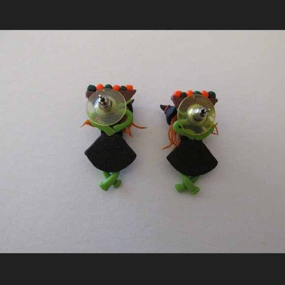 Retro Red Haired Witch Pierced Earrings - Picture 2 of 2